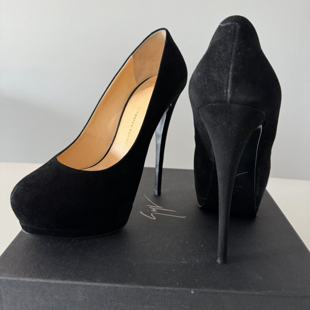 GIUSEPPE ZANOTTI  Eva Black Suede Pumps, size 38.5 - Picture 5 of 17